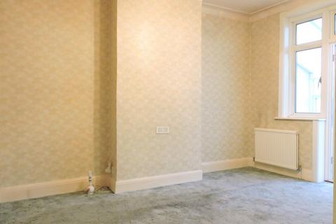 282 Bury Street West, London, N9 9LB