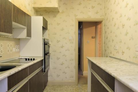282 Bury Street West, London, N9 9LB