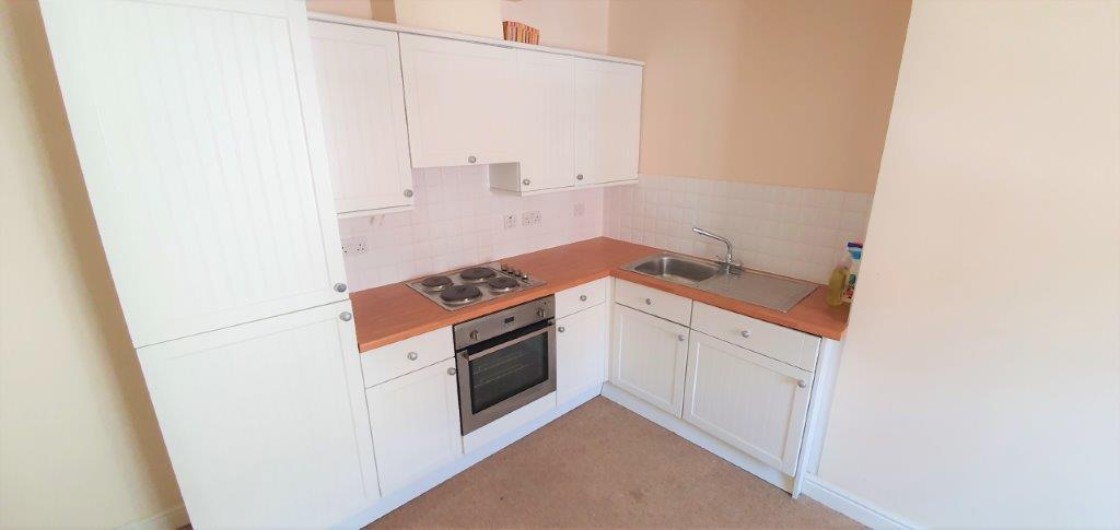 Salford House Flat 2   Kitchen.jpg