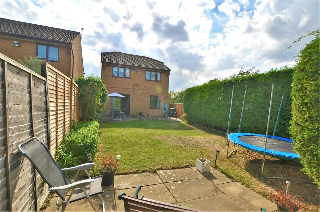 Ravencroft, Bicester 3 bed detached house £450,000