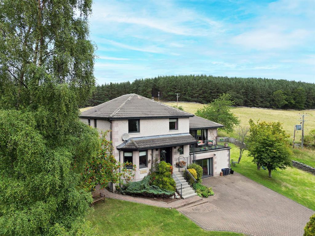 Acres Road, Kingussie 5 bed detached house for sale £450,000