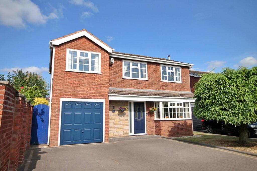 Gawsworth, Tamworth, Staffordshire 4 bed detached house for sale £375,000