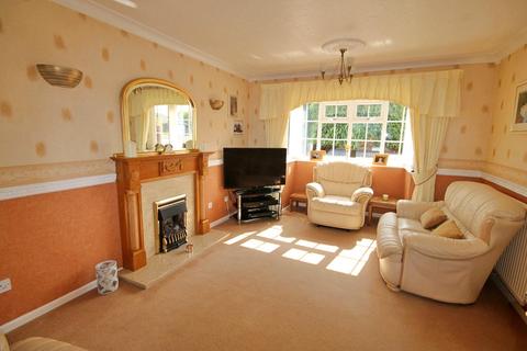 1 Gawsworth, Tamworth, B79 7UH