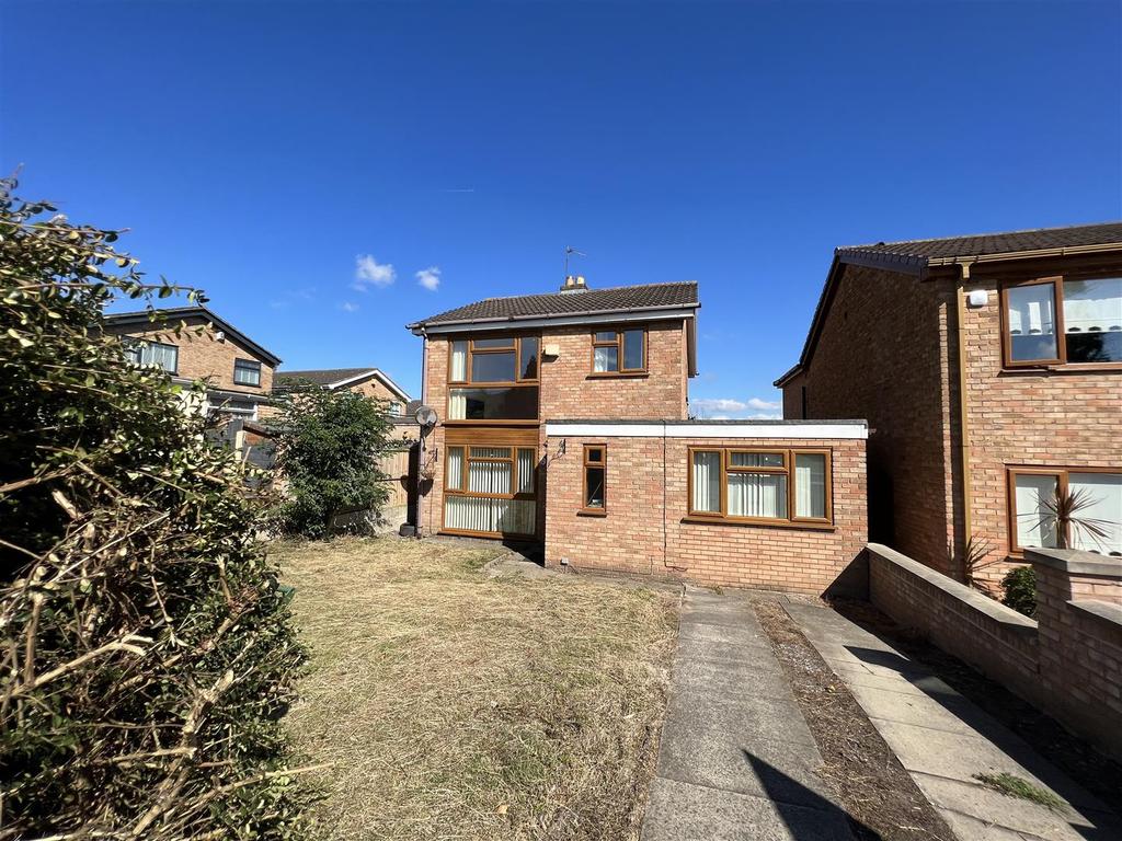 Kylemore Drive, Pensby, Wirral 4 bed detached house £300,000