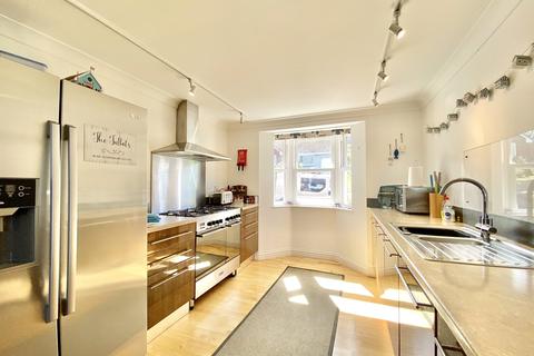 4 bedroom end of terrace house for sale - Oceanside, Larkstone Crescent, Ilfracombe, Devon, EX34