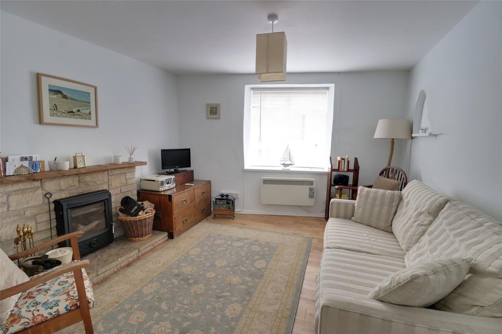 Main Road, Carhampton, Minehead, Somerset, TA24 2 bed semidetached