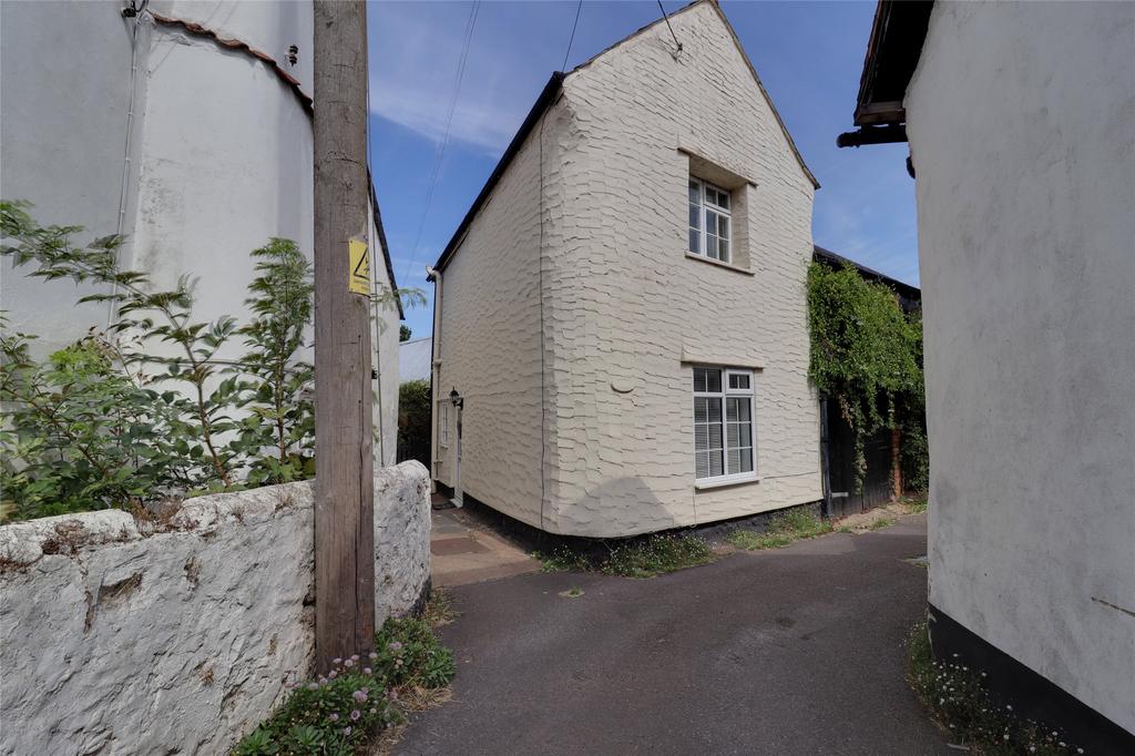 Main Road, Carhampton, Minehead, Somerset, TA24 2 bed semidetached house for sale £189,500