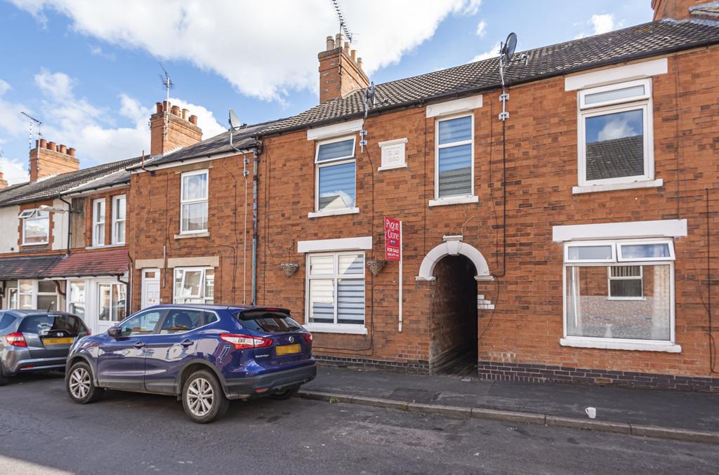 Stamford Street, Grantham, NG31 2 bed terraced house £139,950