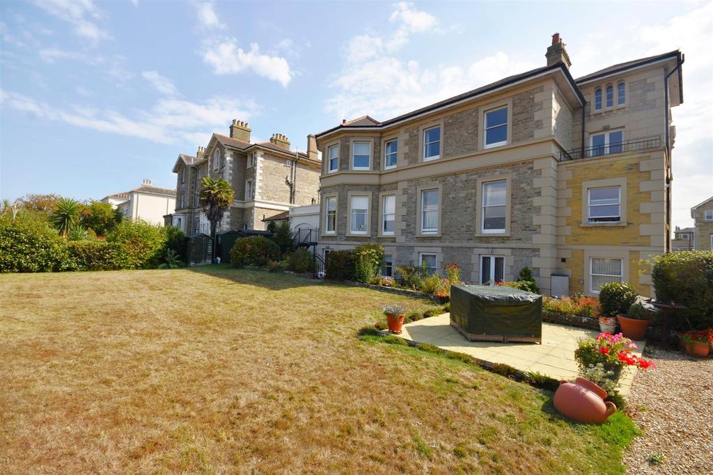 The Strand, Ryde, PO33 1JD 2 bed apartment for sale £200,000