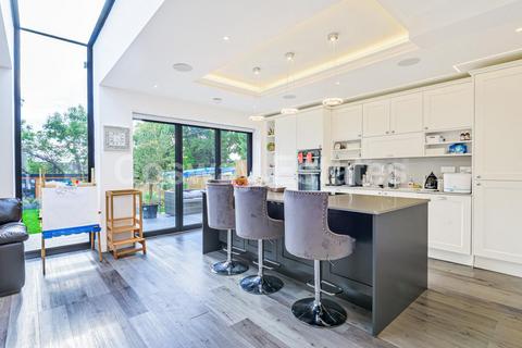 73 Millway, London, NW7 3QT