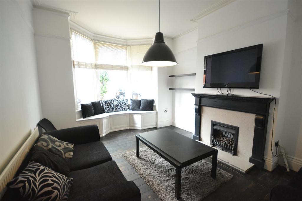 Upperton Road, Leicester 6 bed terraced house for sale £375,000