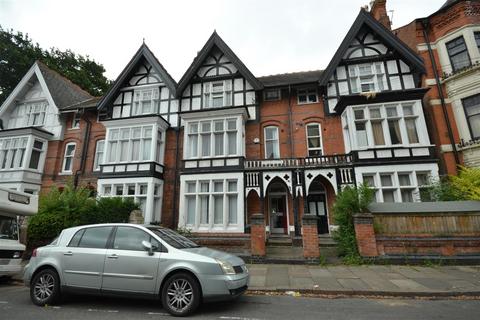 8 bedroom terraced house for sale, Ashleigh Road, Leicester