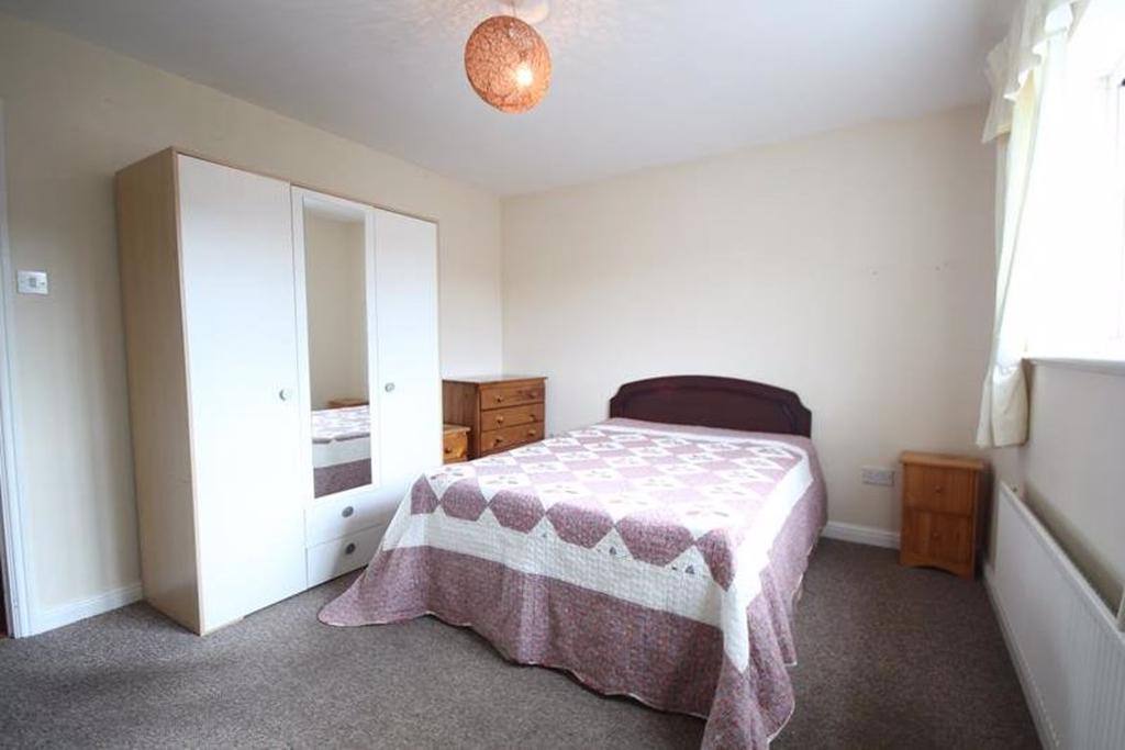 Double Room in Shared House, Clos Dewi 1 bed in a house share £390