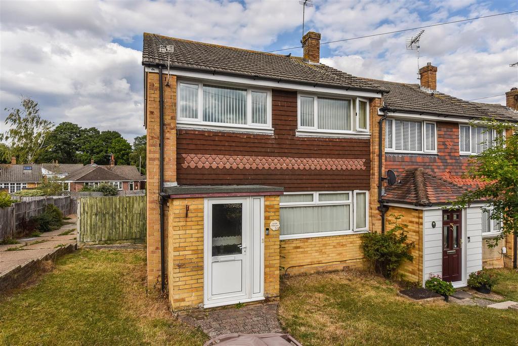Horndean, Hampshire 3 bed end of terrace house £300,000