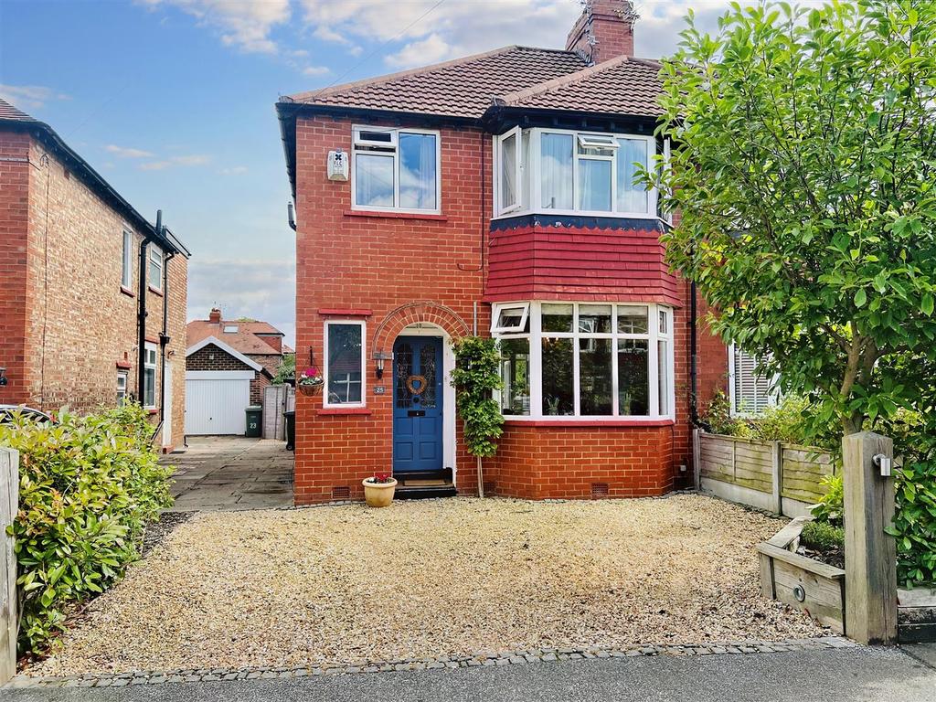 Northvale Road, Timperley, Altrincham 3 bed semidetached house for