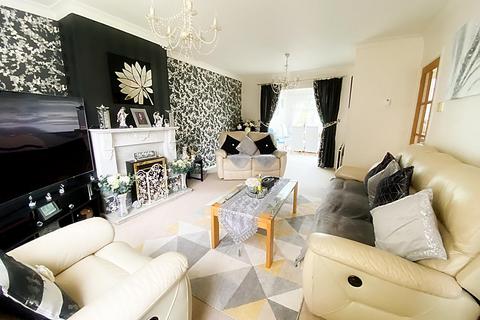 39 Devonshire Drive, Holystone, Newcastle Upon Tyne, NE27 0DF