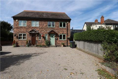 3 bedroom semi-detached house to rent, Main Street, Leire, Lutterworth, Leicestershire, LE17 5EU