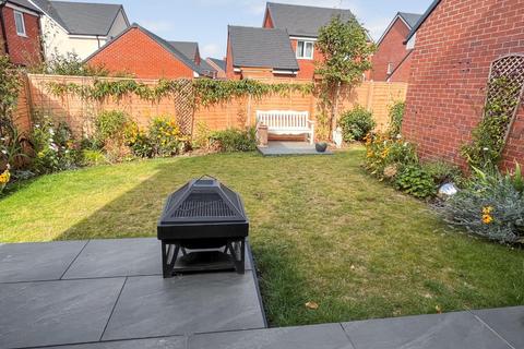 37 Bailey Avenue, Meon Vale, Stratford-upon-avon, CV37 8QW
