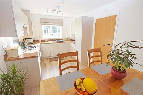 5 Boot Hill Drive, Rainham, Gillingham, ME8 7FD