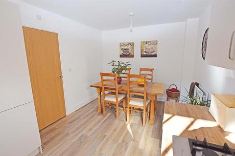 5 Boot Hill Drive, Rainham, Gillingham, ME8 7FD