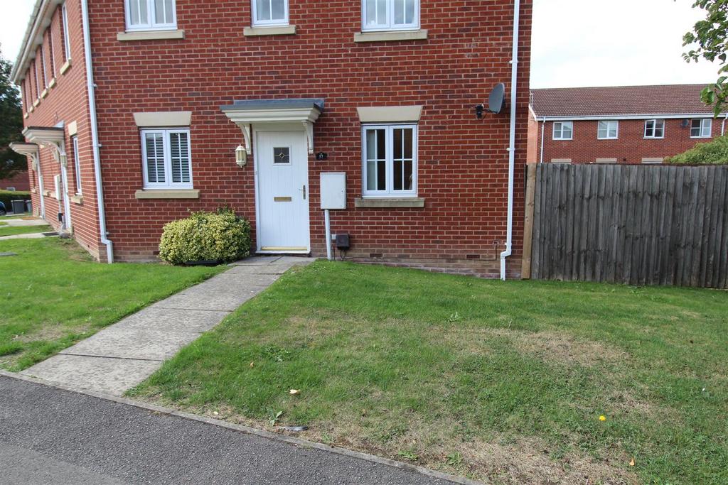 Goldstraw Lane, Fernwood, Newark 2 bed apartment for sale £115,000