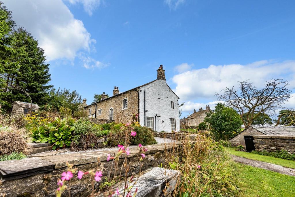 Calton Lodge, Calton. Skipton 3 bed detached house - £999,500