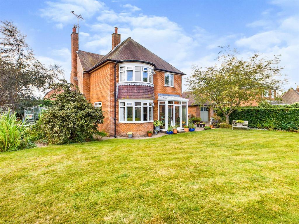 Driffield Road, Kilham, Driffield 3 bed detached house £425,000