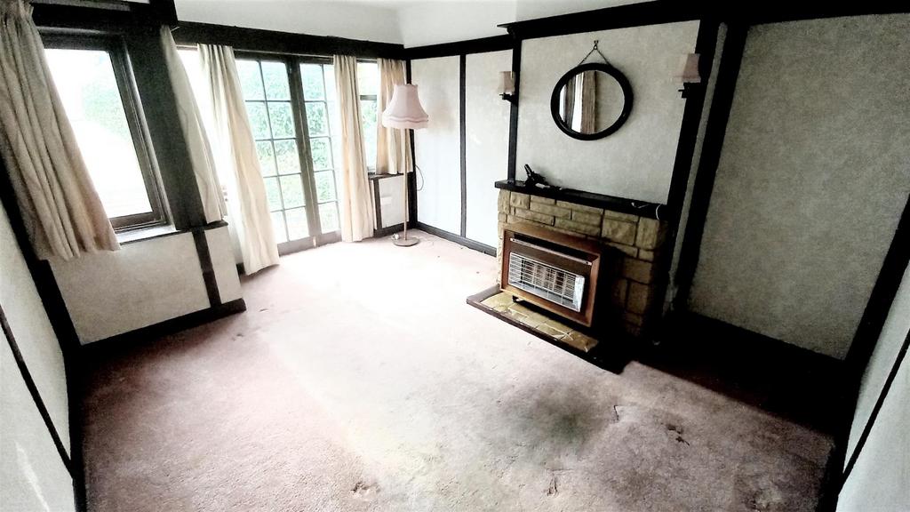 Arden Oak Road, Sheldon, Birmingham 3 bed semidetached house £250,000