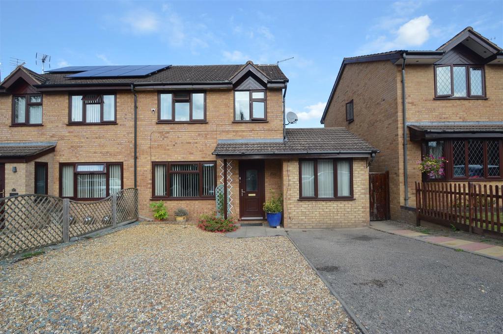 39 Applewood Heights, West Felton... 3 bed semidetached house £218,000