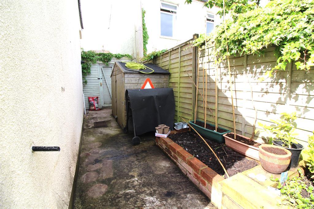 Grove Park Terrace, Bristol, BS16 2BL 3 bed semidetached house for sale £365,000