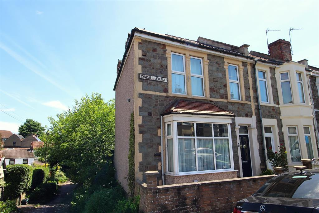 Tyndale Avenue, Fishppnds, Bristol, BS16 3SJ 3 bed end of terrace house