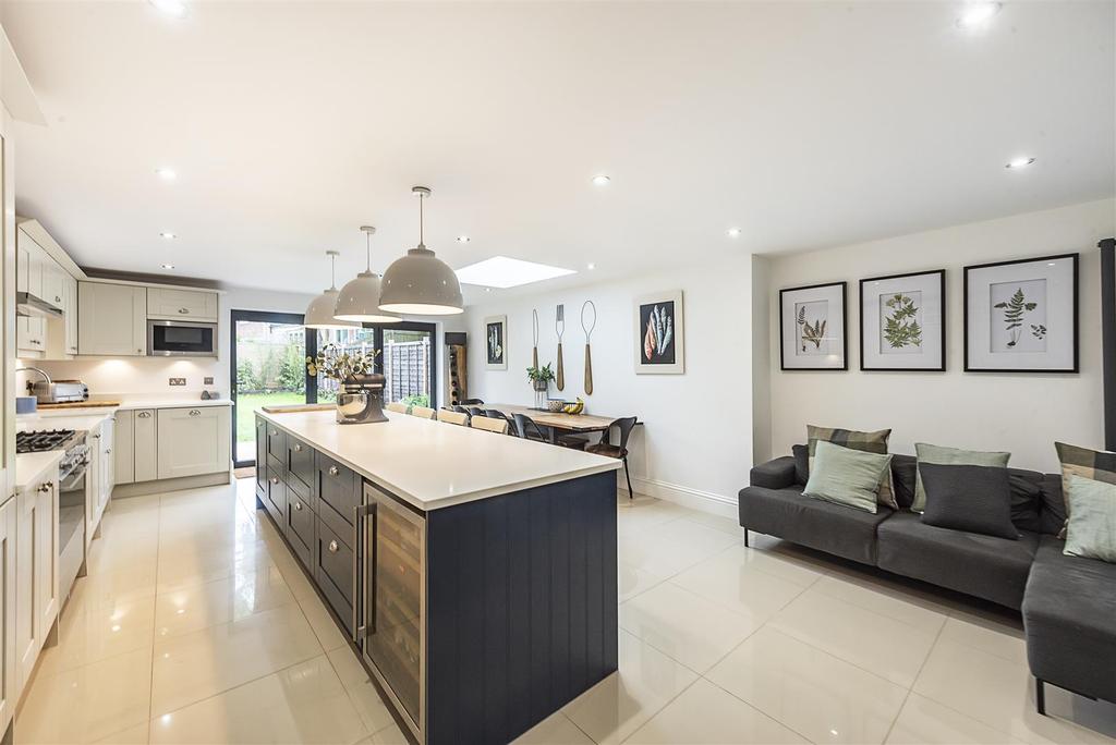 Ox Lane, Harpenden 4 bed semidetached house for sale £1,295,000