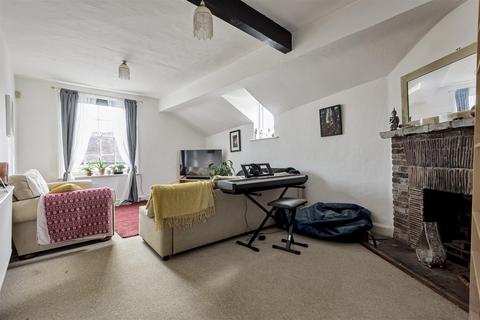 4 bedroom flat for sale - Dragon Street, Petersfield