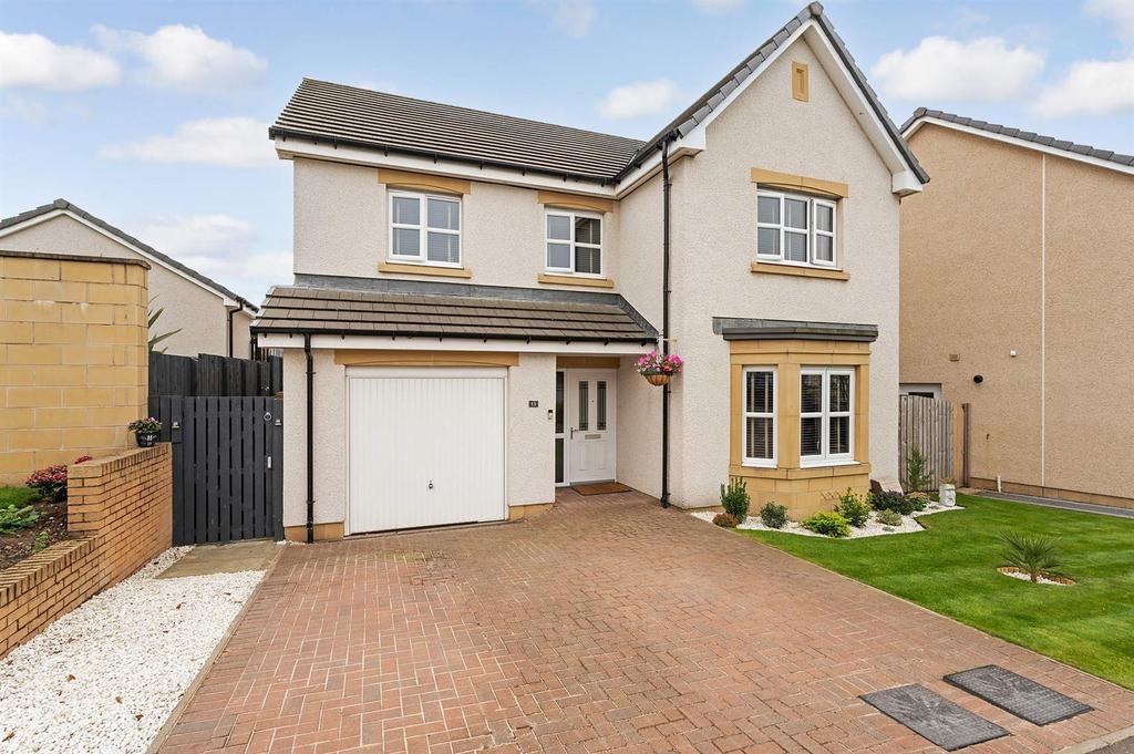 13 Blackhill Brae, Crossgates, KY4 8FH 4 bed detached house £335,000