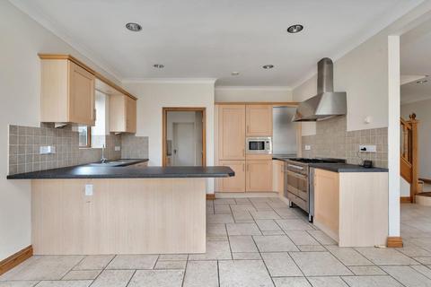 4 West Meadows, Allington, Grantham, NG32 2ET
