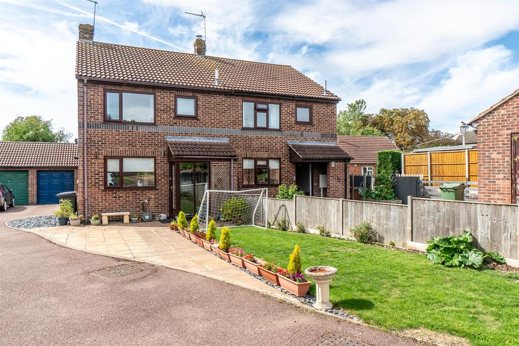 Walnut Paddock, Harby, Melton Mowbray 3 bed semidetached house £285,000