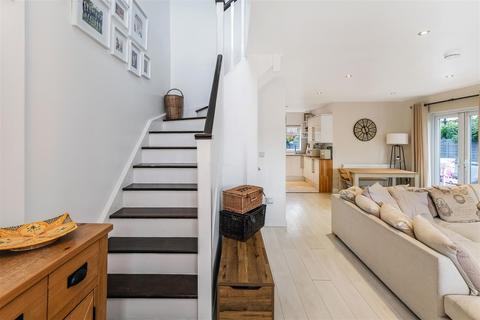218 Sewardstone Road, London, E4 7QA