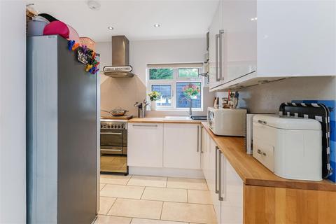 218 Sewardstone Road, London, E4 7QA