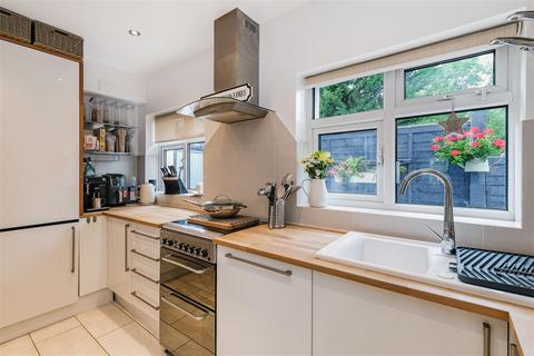 218 Sewardstone Road, London, E4 7QA