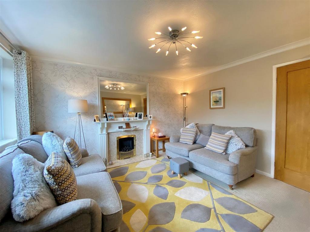 Meadow Lane, Disley, Stockport 3 bed end of terrace house for sale £