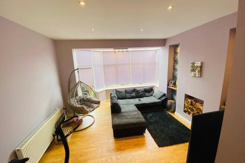 75 Moore Street, Northampton, NN2 7HU