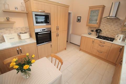 19 Burnside Road, Gourock, PA19 1XB