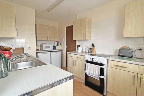 6 Beadle Way, Great Leighs, Chelmsford, CM3 1RT