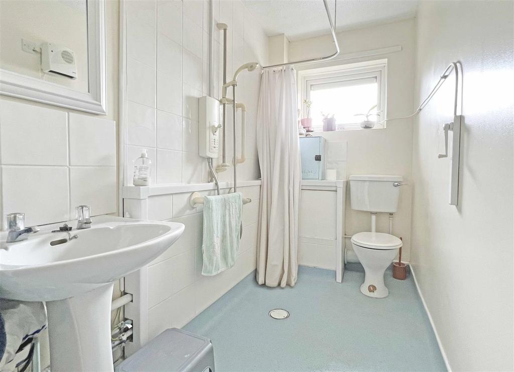 Wet Room.jpg