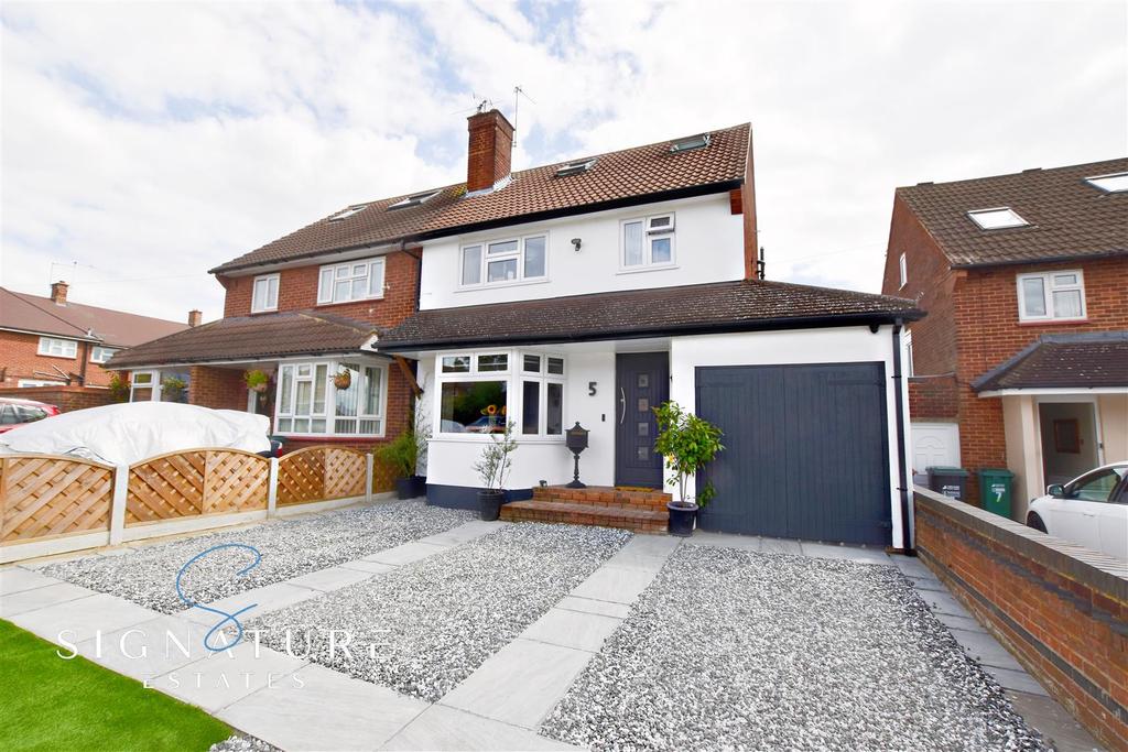 Long Elms, Abbots Langley 5 bed semidetached house £650,000