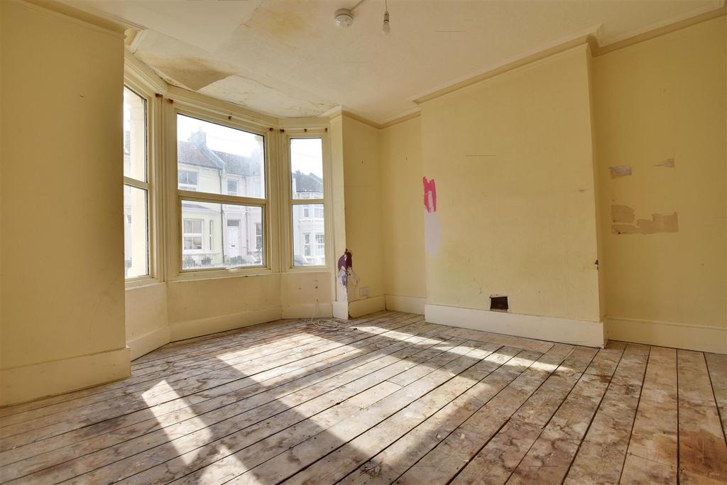 St. Thomas's Road, Hastings 3 bed terraced house £300,000