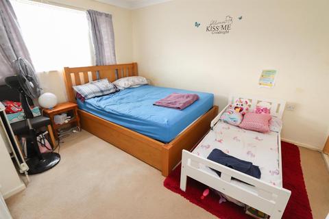 2 bedroom flat for sale - Oakley Green, Leighton Buzzard