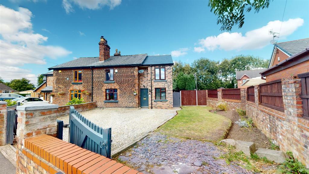 Mill Brow, Eccleston, St. Helens 3 bed cottage £325,000