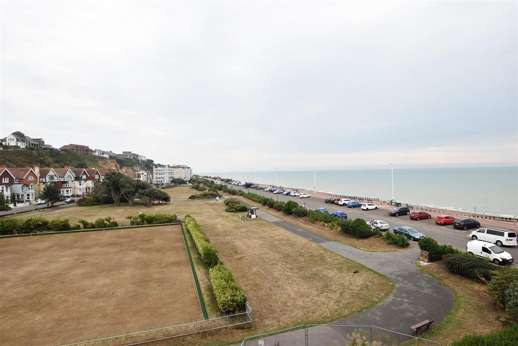 Grosvenor Gardens, St. LeonardsOnSea 2 bed flat £275,000