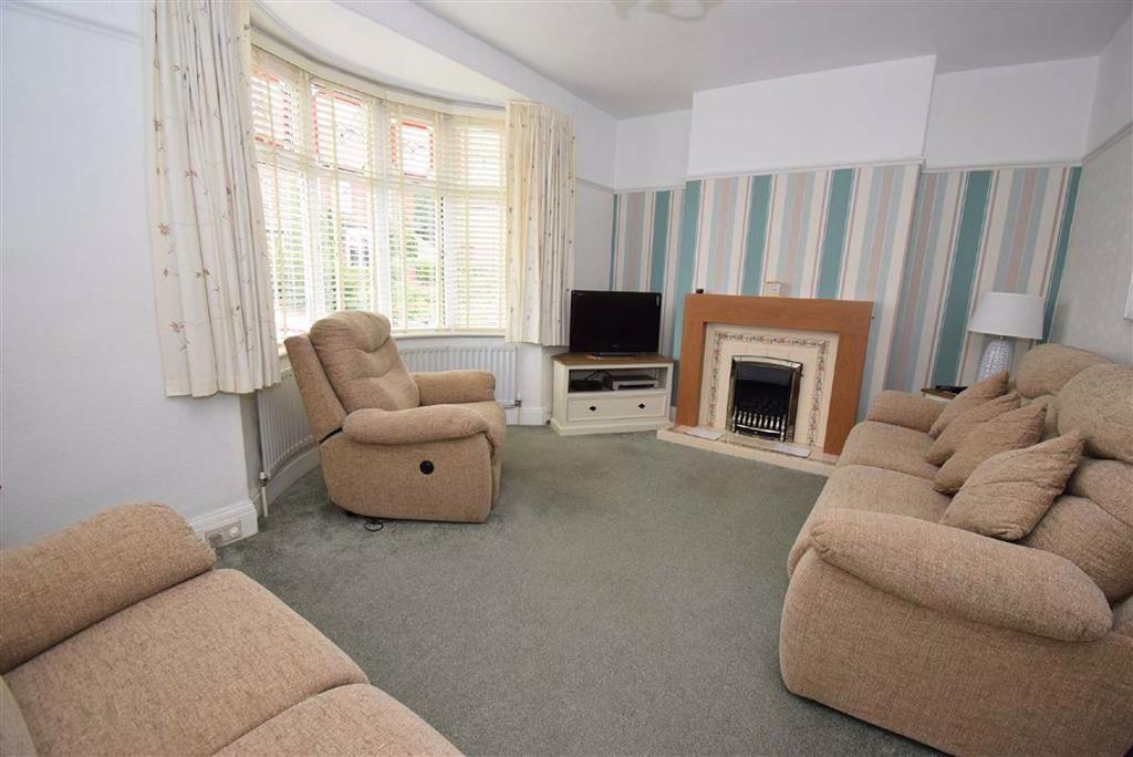Chester Gardens, South Shields 4 bed semidetached house £315,000